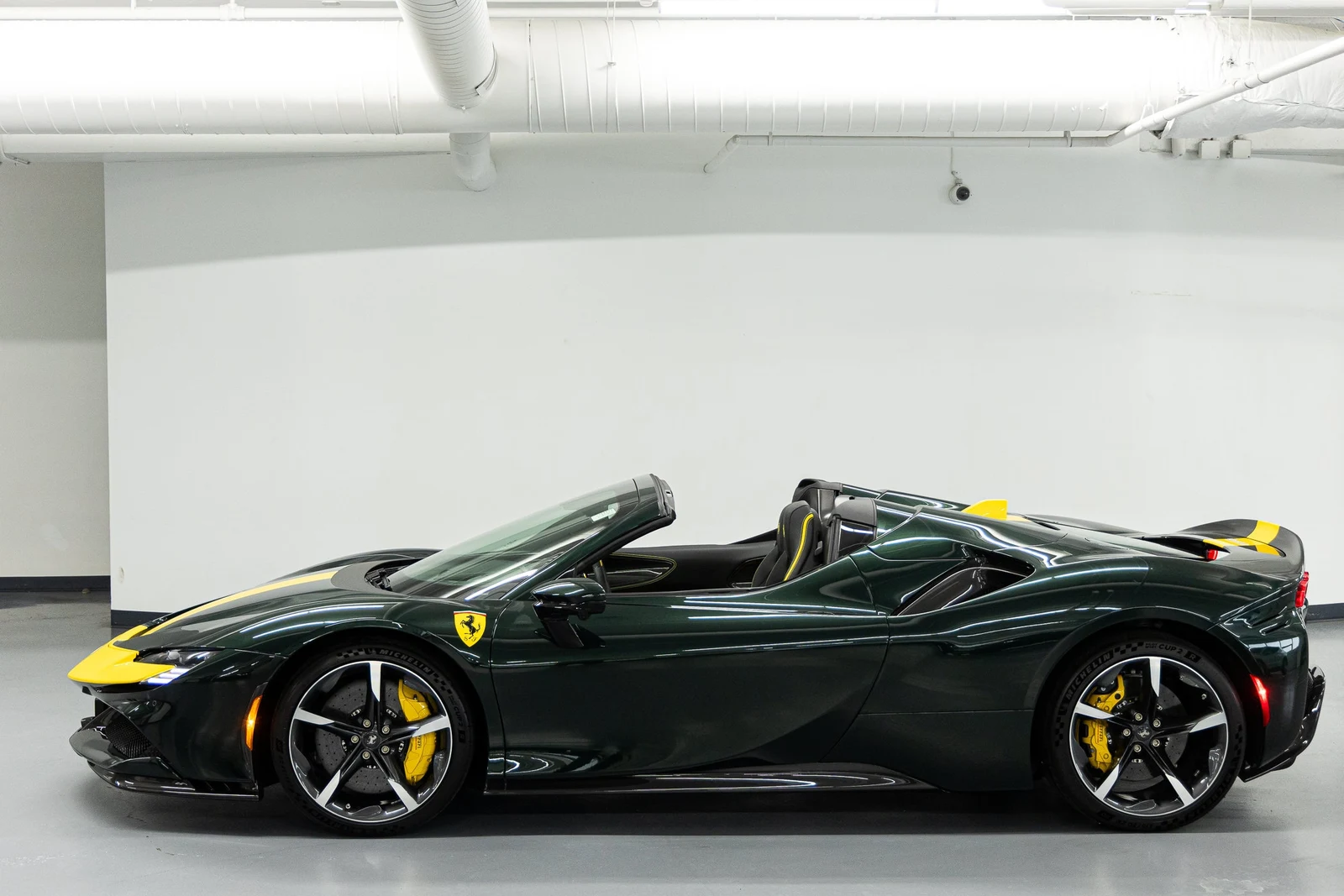 2025 Ferrari SF90 Spider Assetto Fiorano, 5/20
