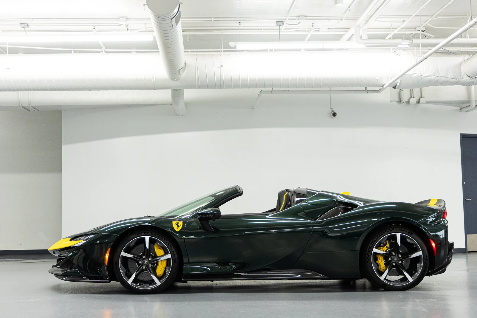 2025 Ferrari SF90 Spider Assetto Fiorano, 6/20