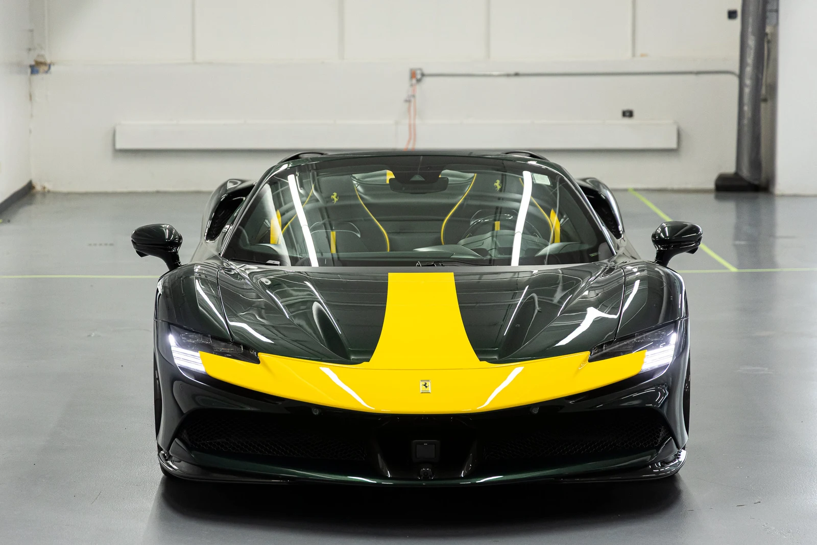 2025 Ferrari SF90 Spider Assetto Fiorano, 12/20