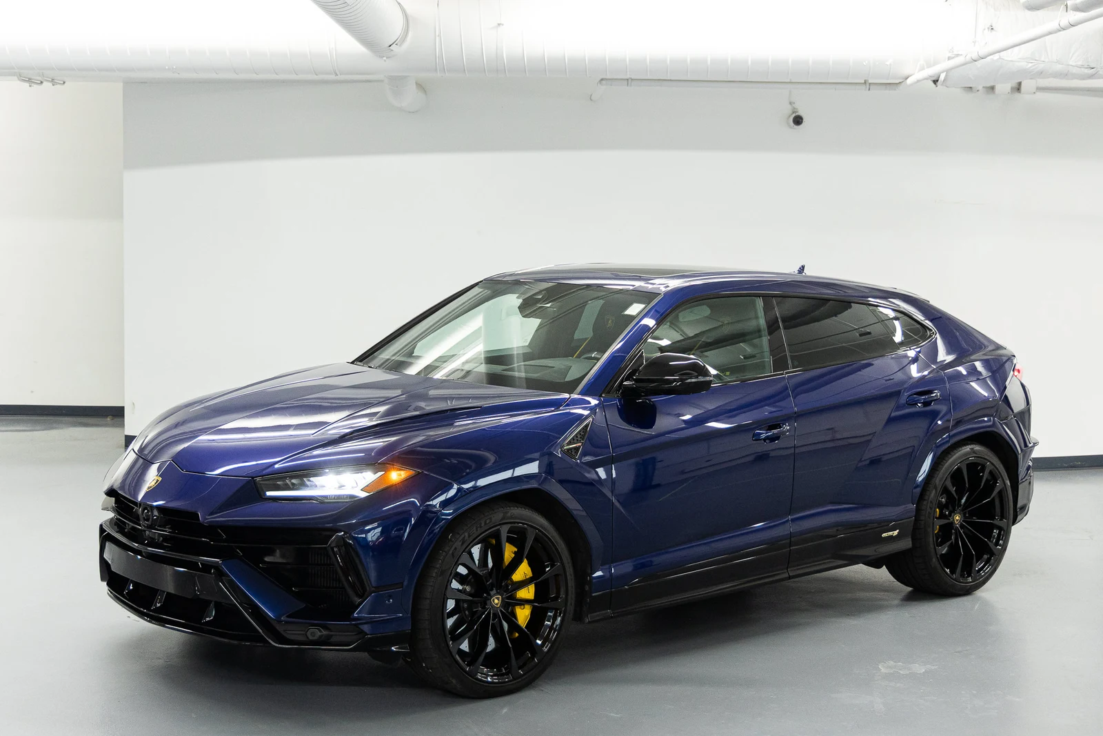 2024 Lamborghini Urus S, 2/20
