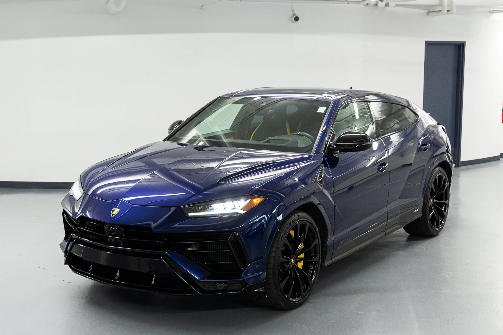 2024 Lamborghini Urus S, 3/20