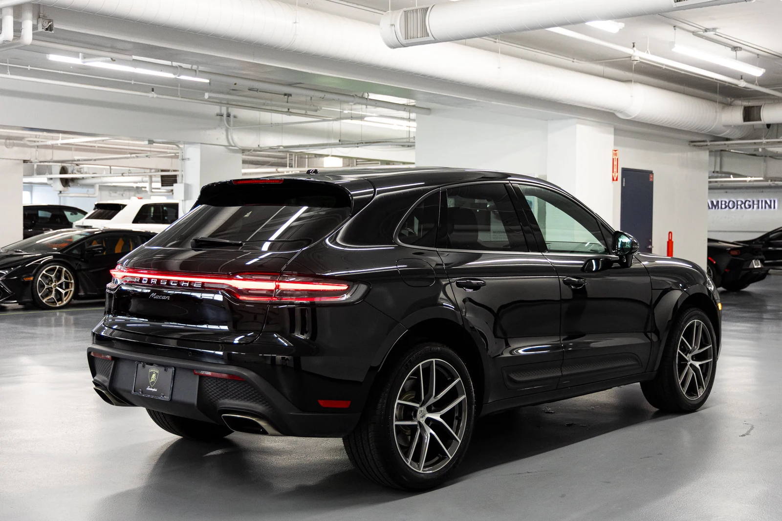 2025 Porsche Macan (95B), 6/20