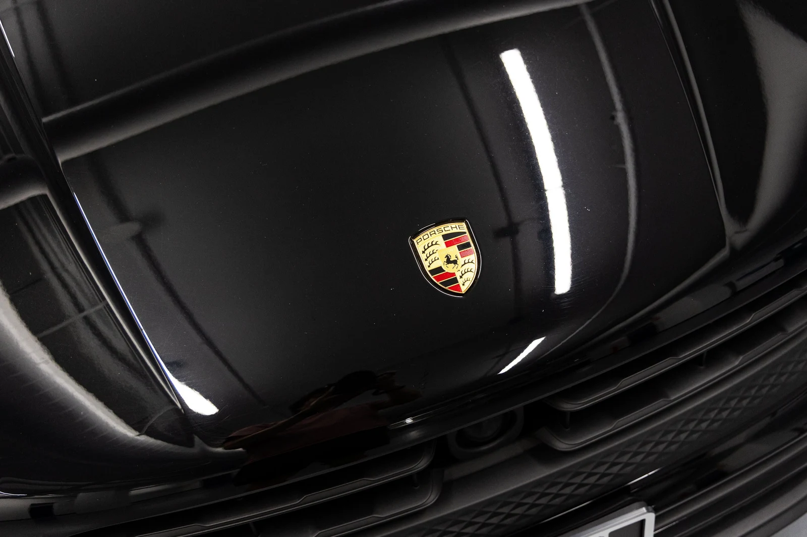 2025 Porsche Macan (95B), 9/20