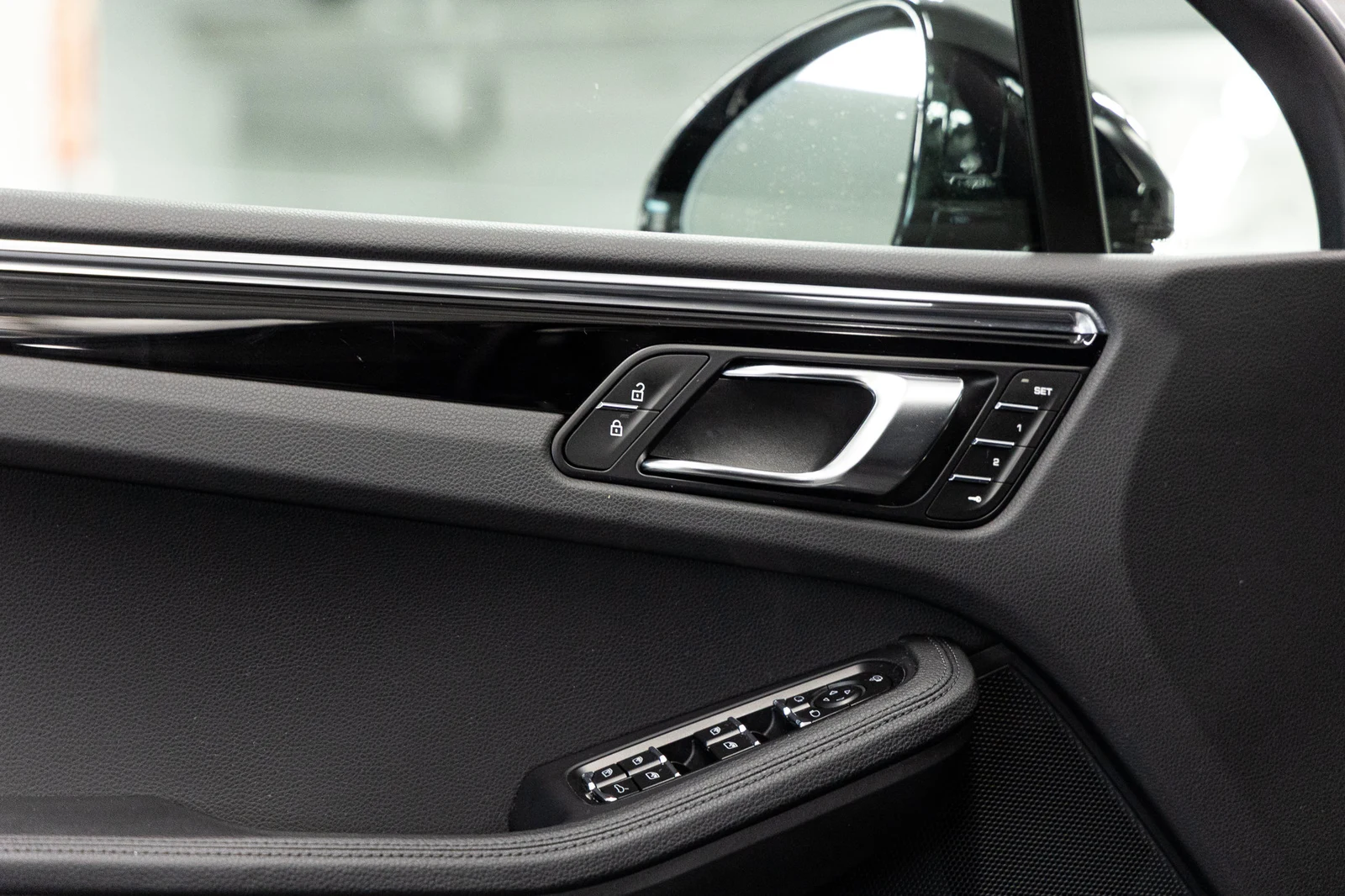 2025 Porsche Macan (95B), 20/20