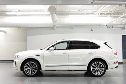 2023 Bentley Bentayga Azure V8, 3/20