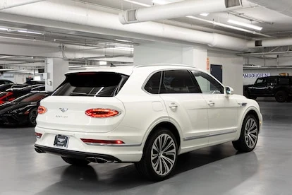 2023 Bentley Bentayga Azure V8, 6/20