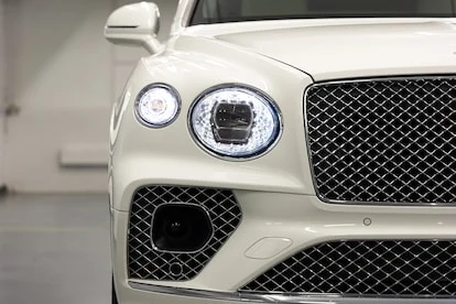 2023 Bentley Bentayga Azure V8, 10/20