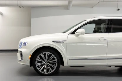 2023 Bentley Bentayga Azure V8, 15/20
