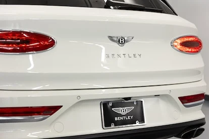 2023 Bentley Bentayga Azure V8, 20/20