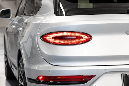 2023 Bentley Bentayga Hybrid, 18/20