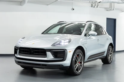 2022 Porsche Macan S (95B), 2/20