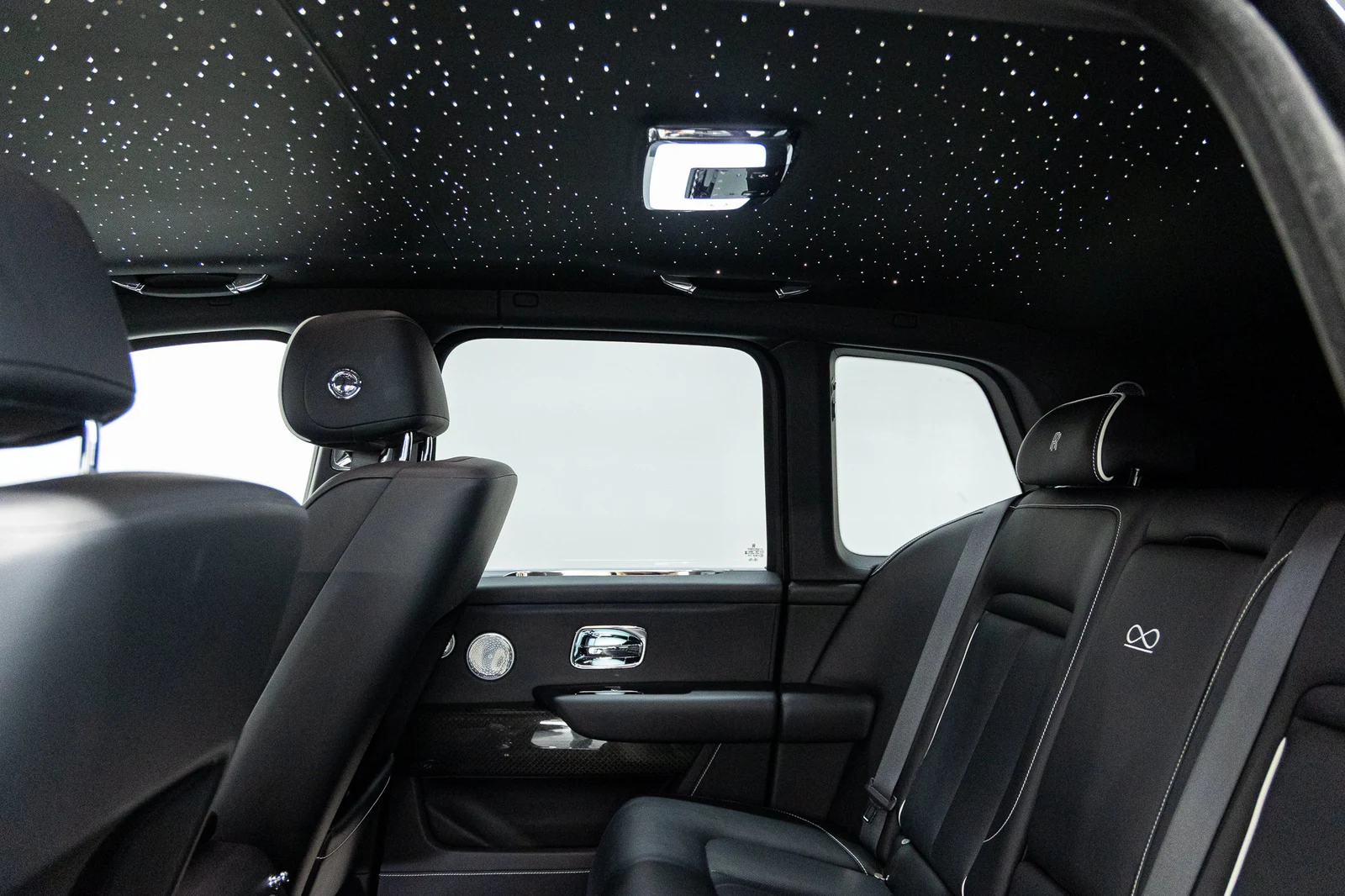 2024 Rolls-Royce Cullinan Black Badge, 27/30