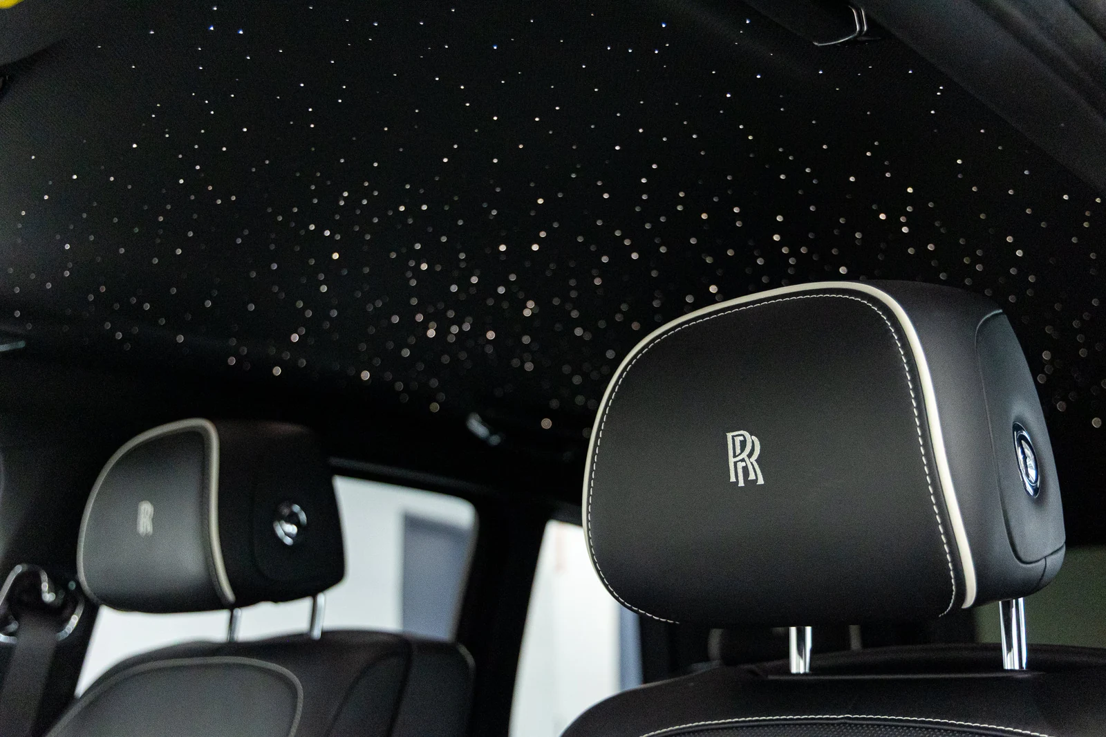 2024 Rolls-Royce Cullinan Black Badge, 29/30
