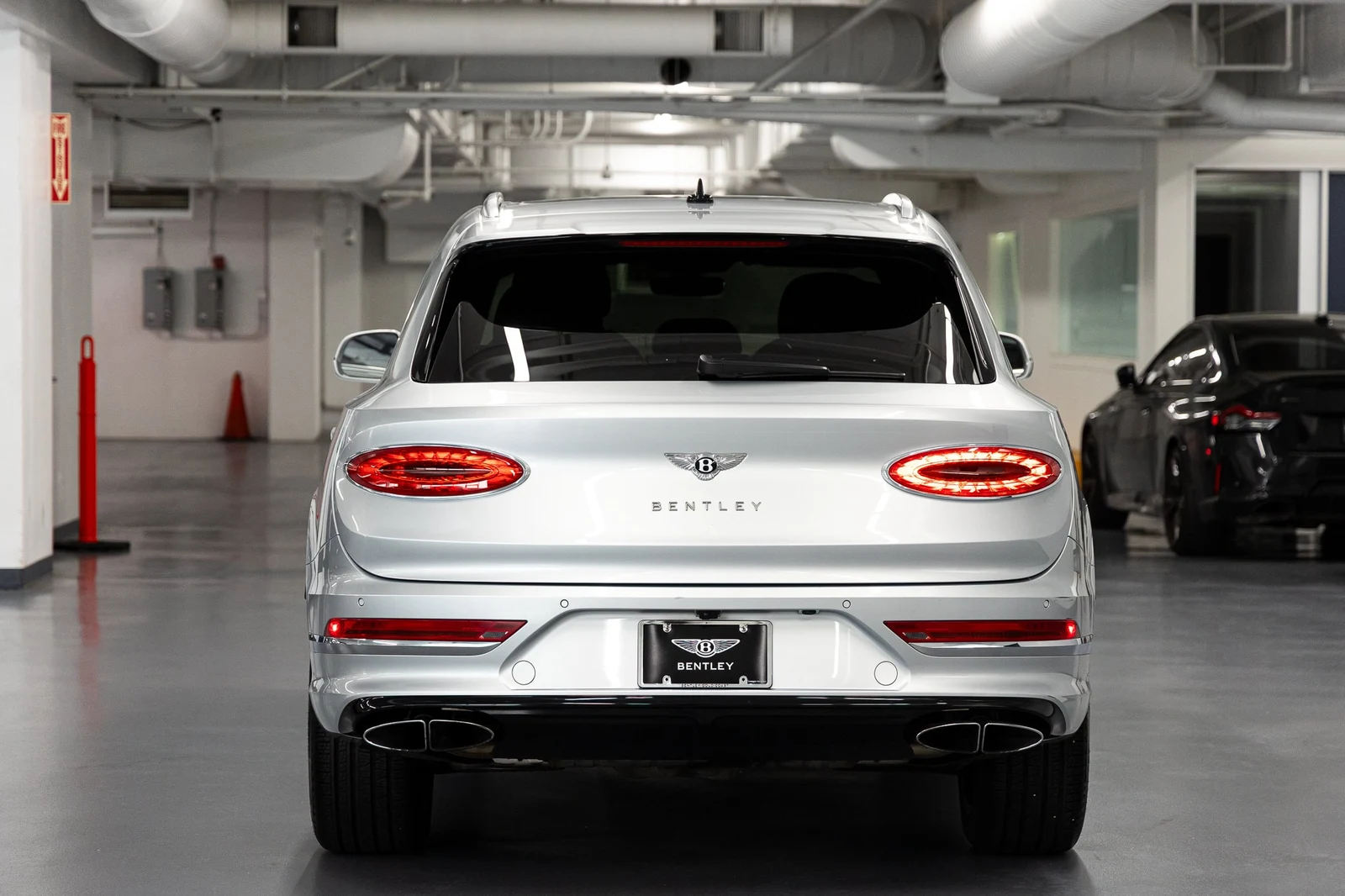 2021 Bentley Bentayga V8, 3/30