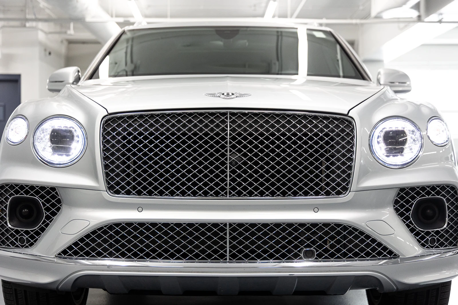 2021 Bentley Bentayga V8, 8/30