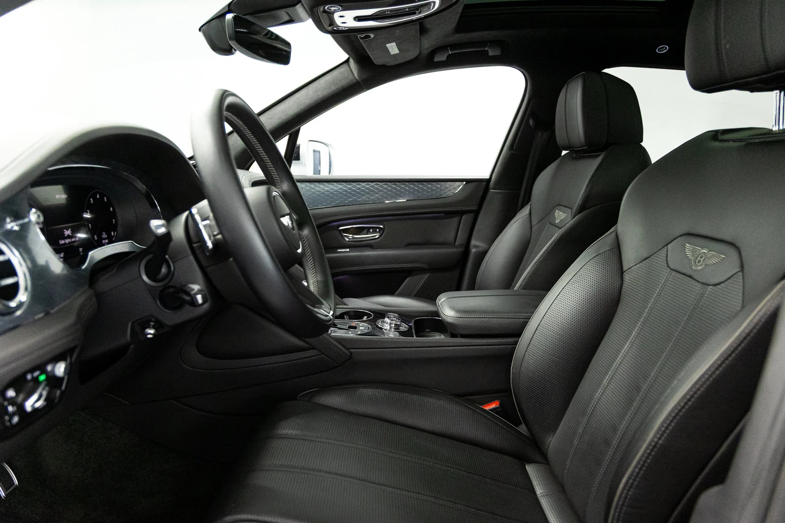 2021 Bentley Bentayga V8, 18/30