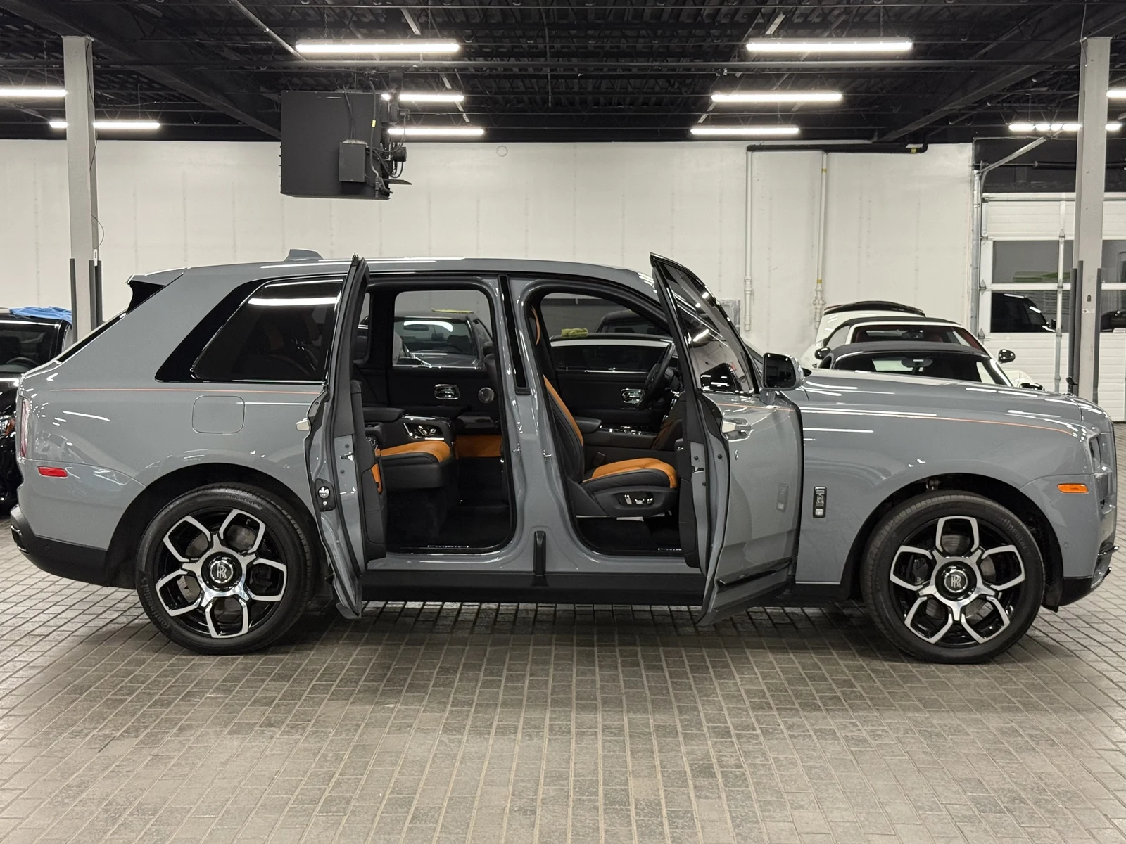 2023 Rolls-Royce Cullinan Black Badge, 5/30