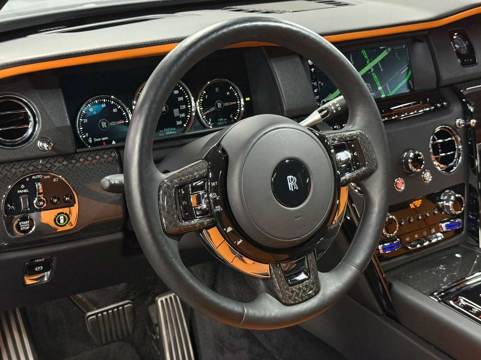 2023 Rolls-Royce Cullinan Black Badge, 17/30