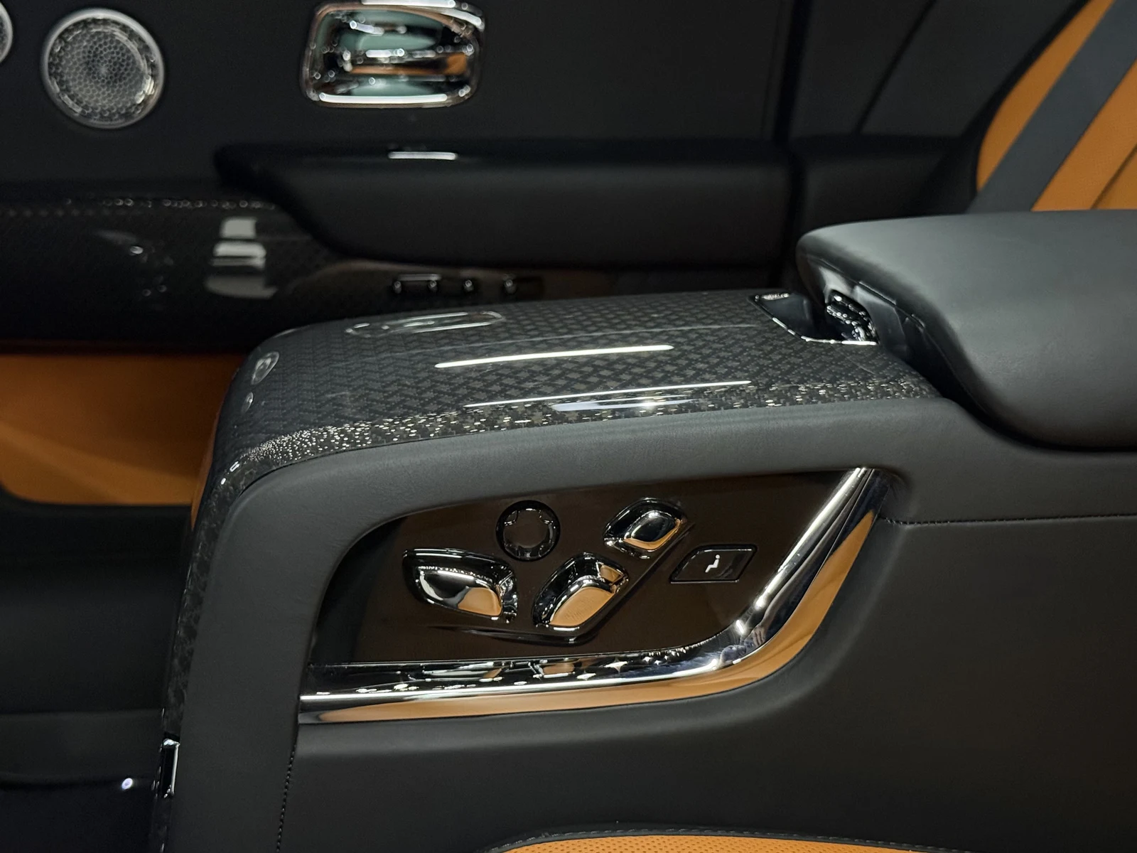 2023 Rolls-Royce Cullinan Black Badge, 21/30