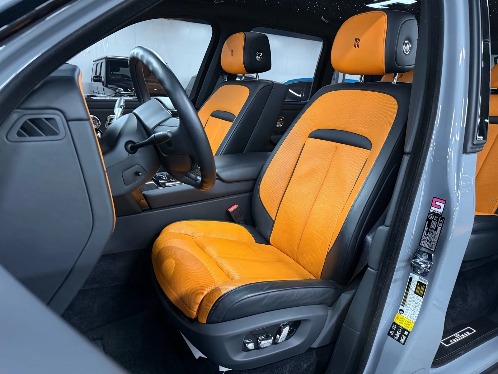 2023 Rolls-Royce Cullinan Black Badge, 25/30