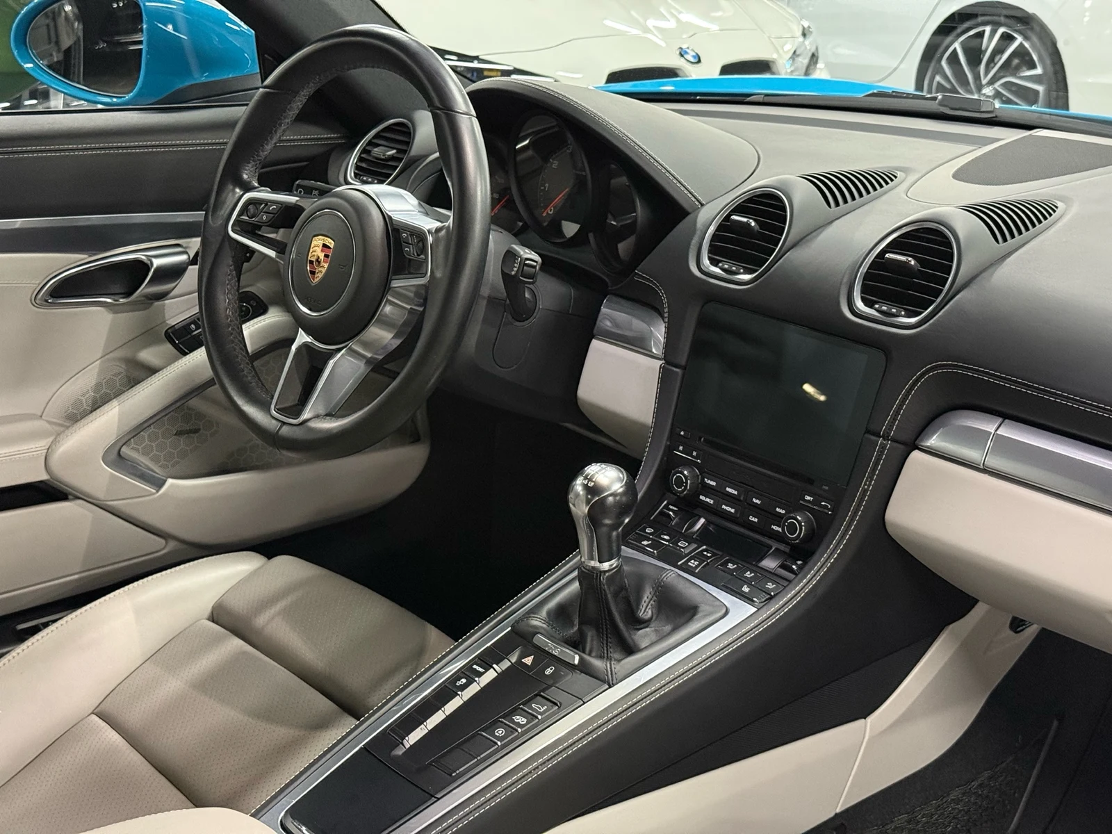 2019 Porsche 718 Cayman, 22/29