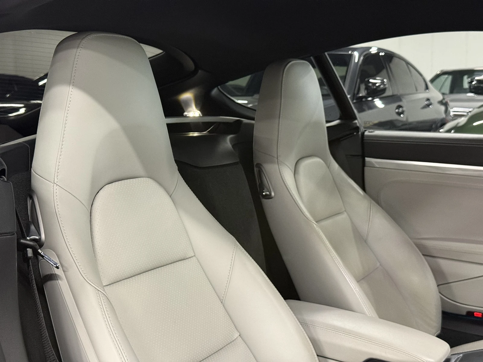2019 Porsche 718 Cayman, 27/29