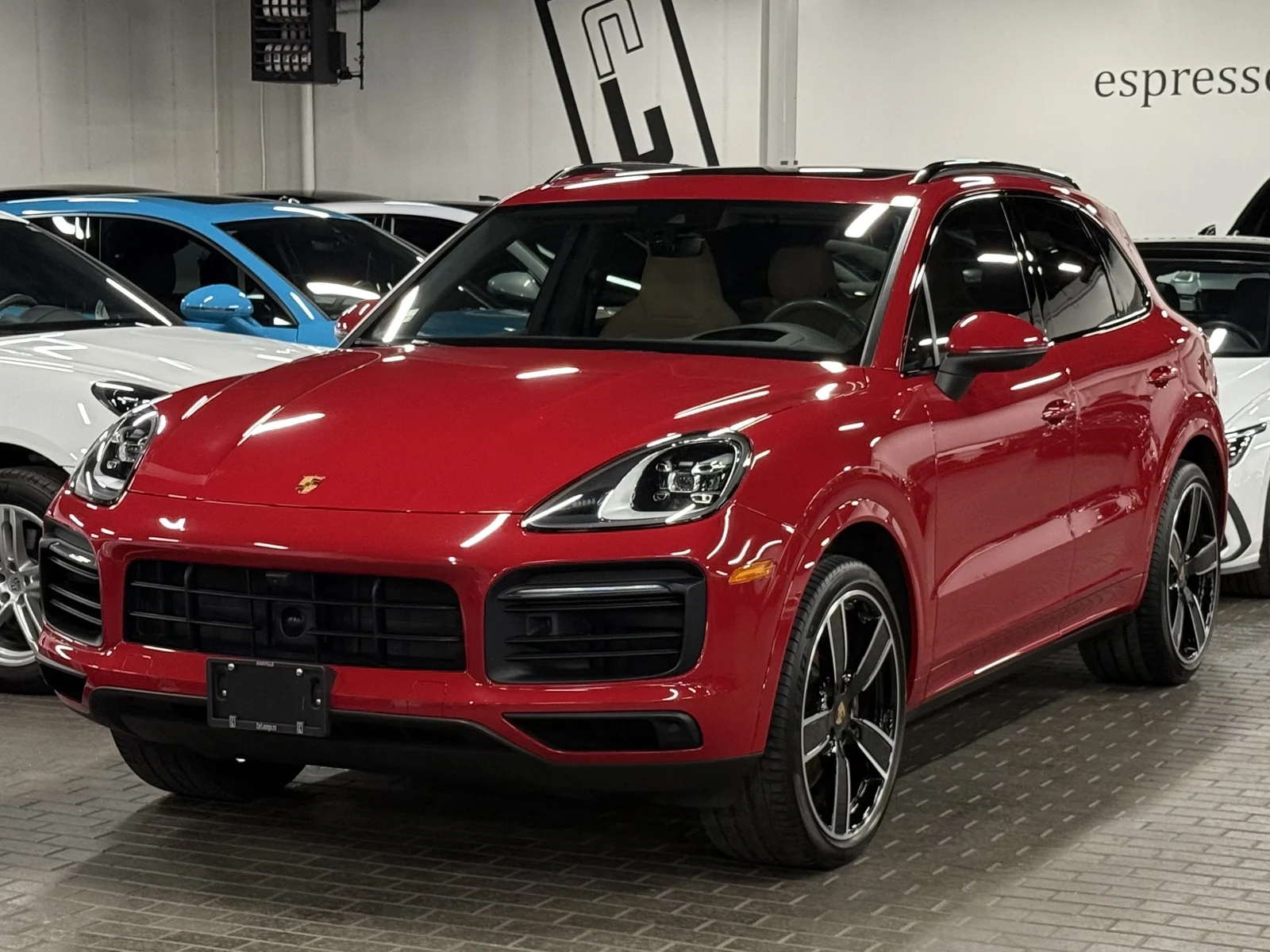 Porsche Cayenne | Car Lounge