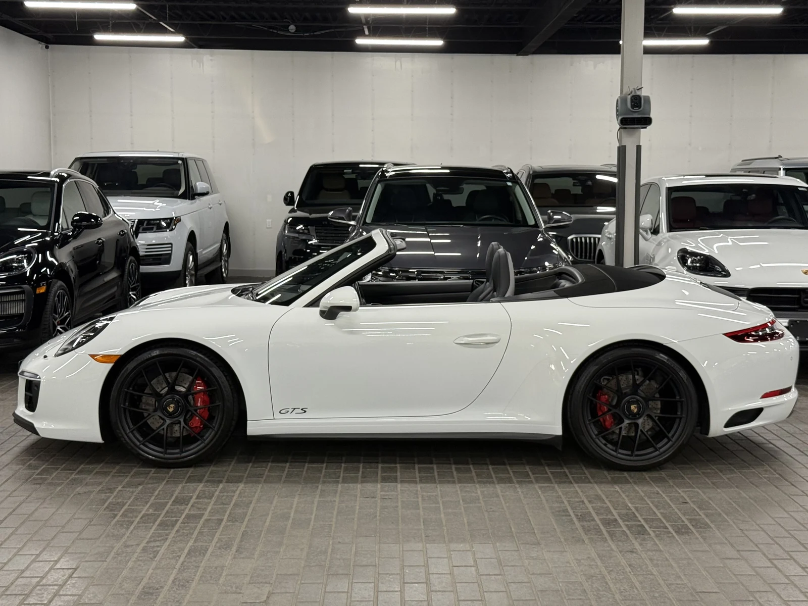 2019 Porsche 911 (991.2) Carrera GTS Cabriolet, 13/30