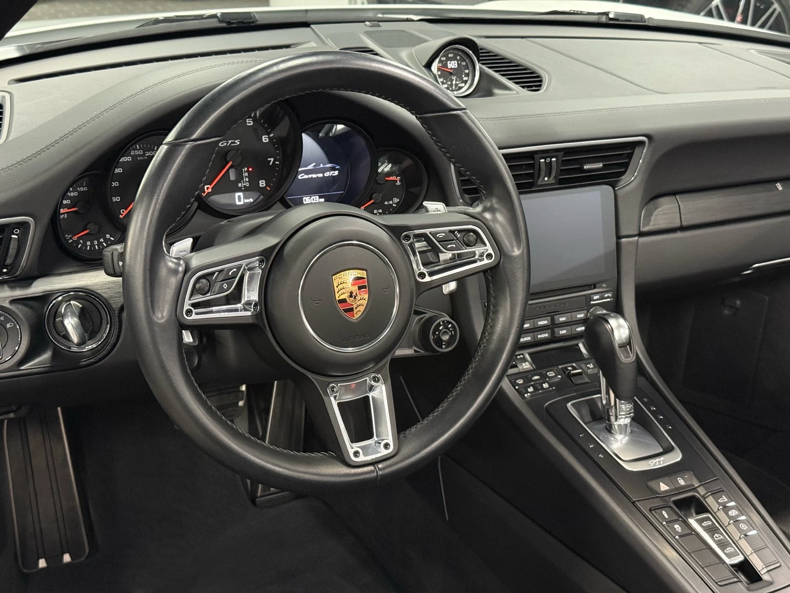 2019 Porsche 911 (991.2) Carrera GTS Cabriolet, 16/30