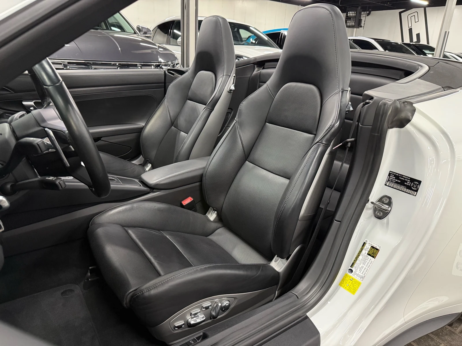 2019 Porsche 911 (991.2) Carrera GTS Cabriolet, 25/30