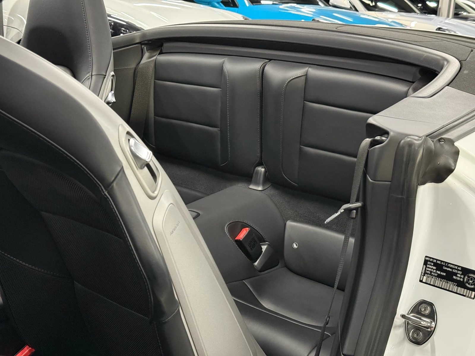 2019 Porsche 911 (991.2) Carrera GTS Cabriolet, 28/30