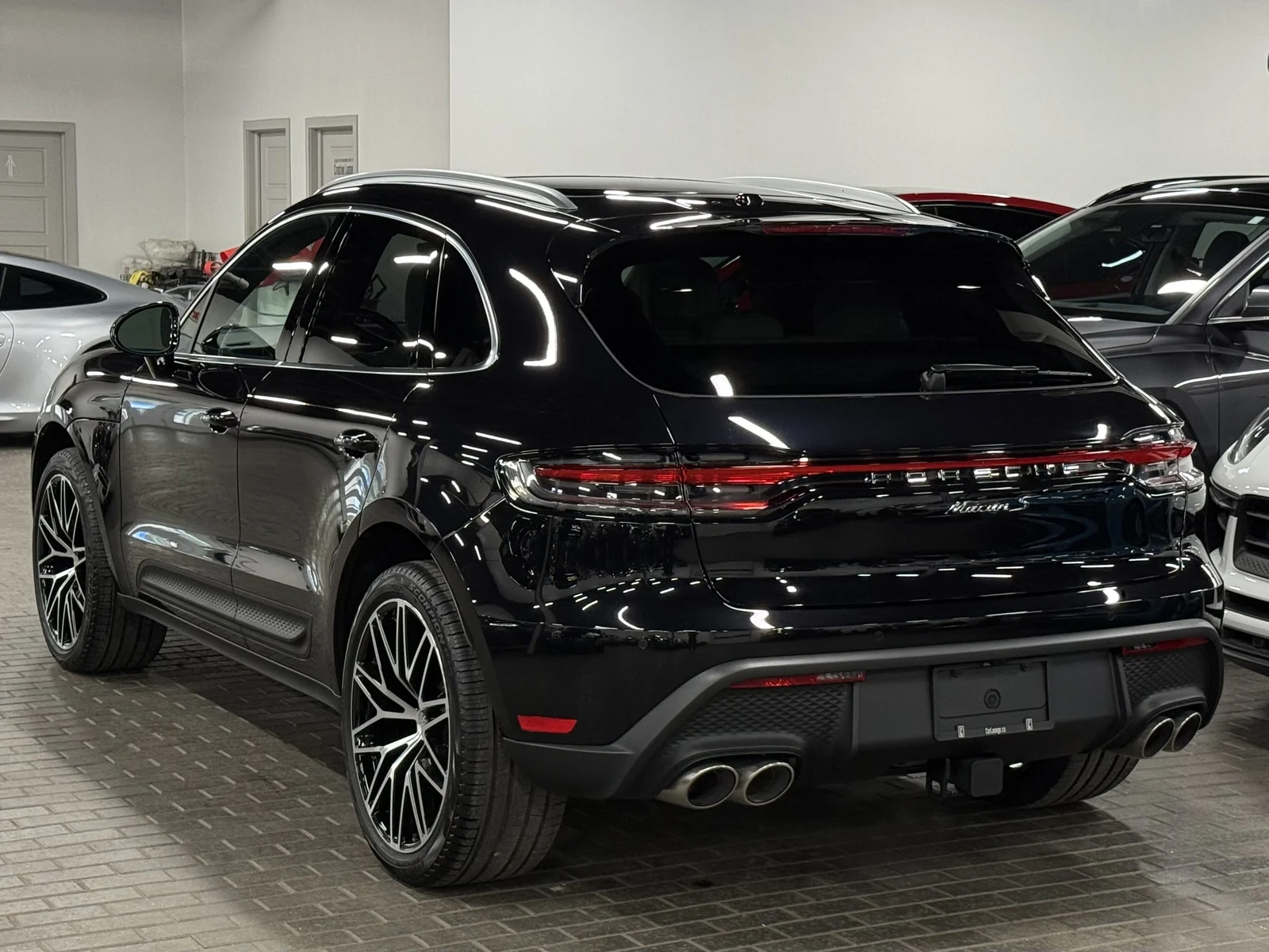 2026 Porsche Macan S (95B), 7/30
