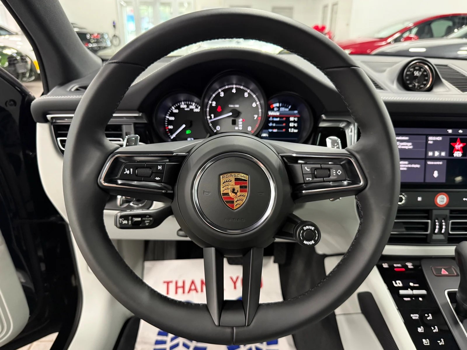 2026 Porsche Macan S (95B), 16/30