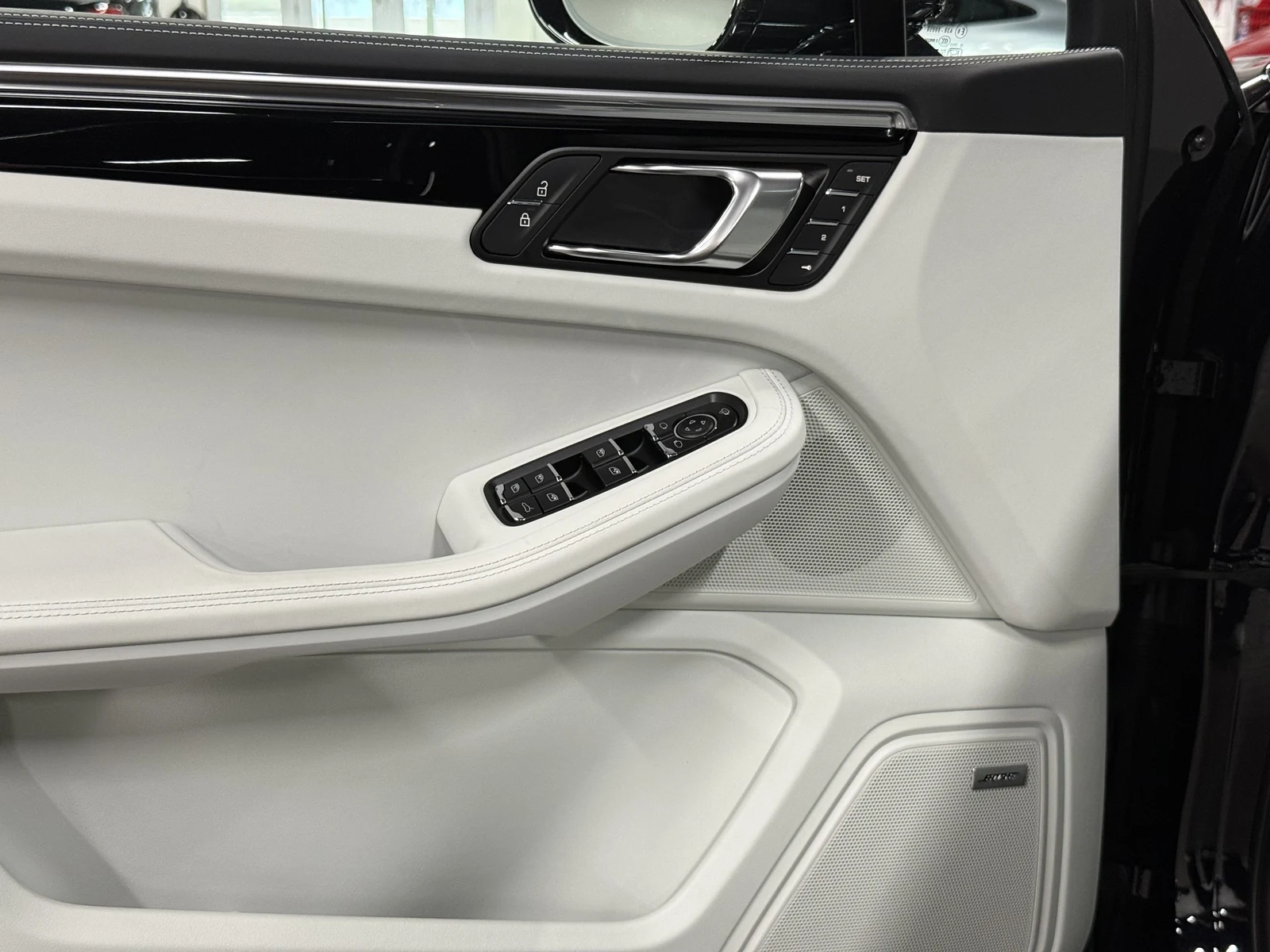 2026 Porsche Macan S (95B), 23/30