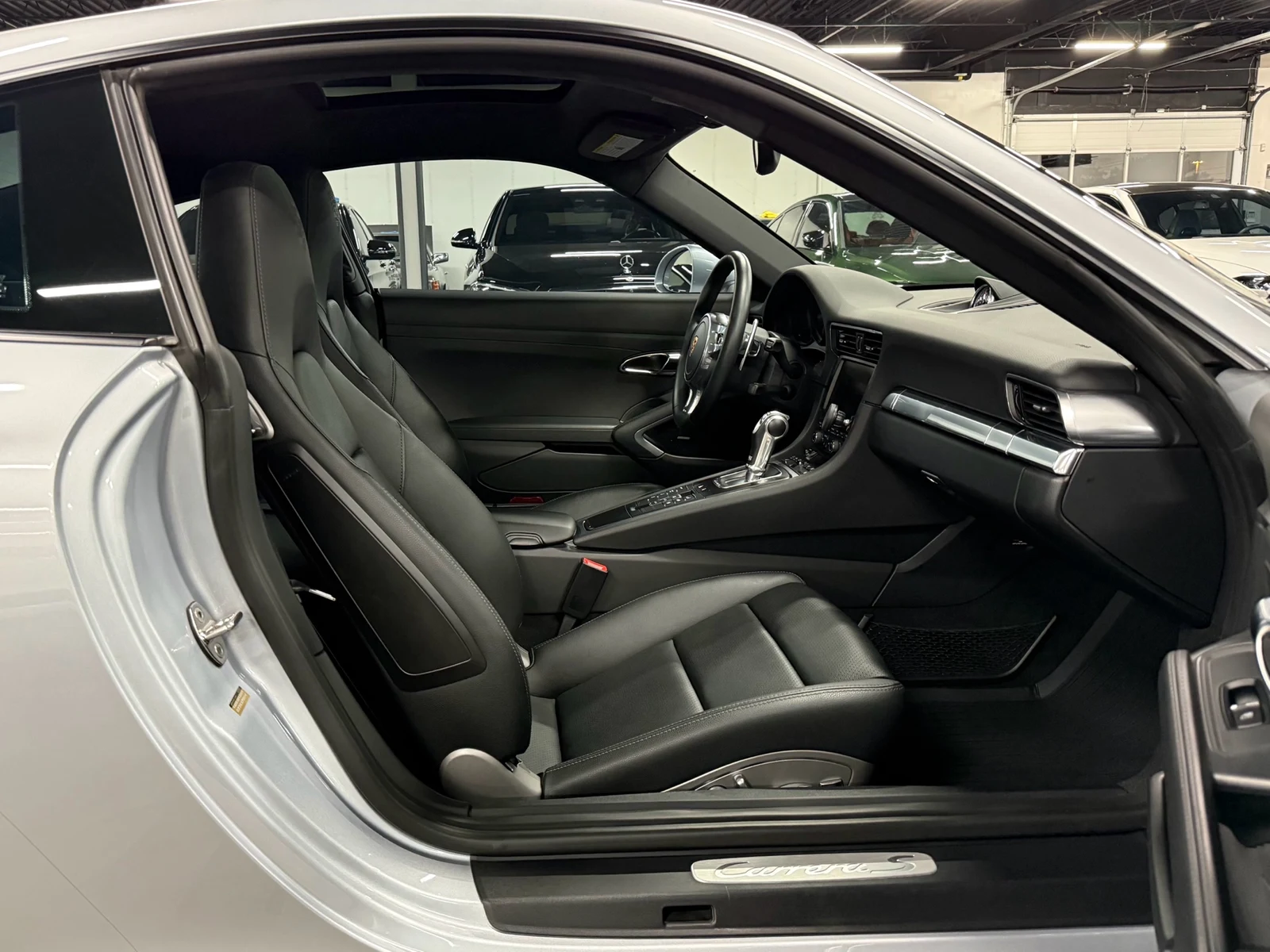2014 Porsche 911 (991) Carrera S, 28/30
