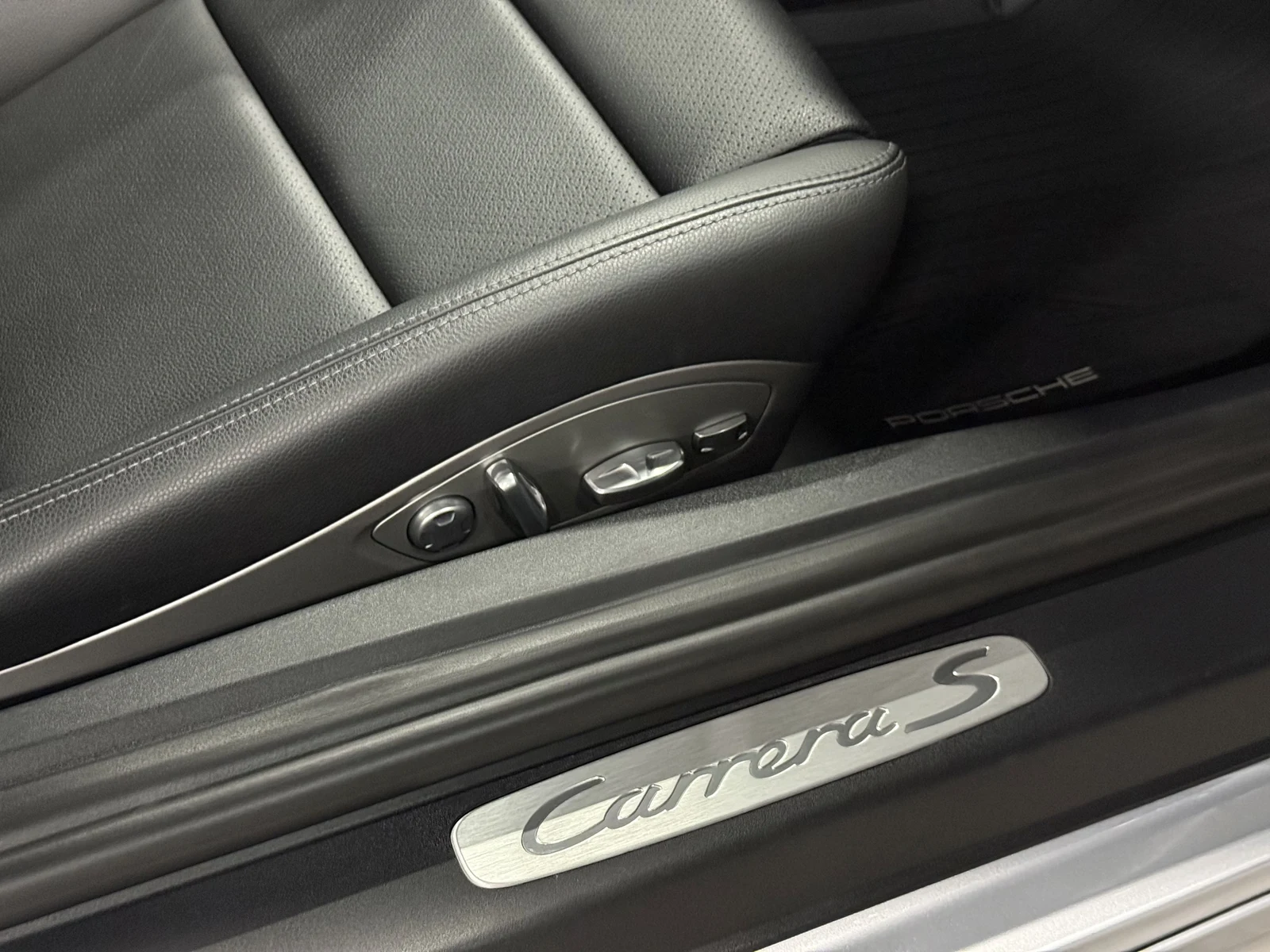 2014 Porsche 911 (991) Carrera S, 29/30