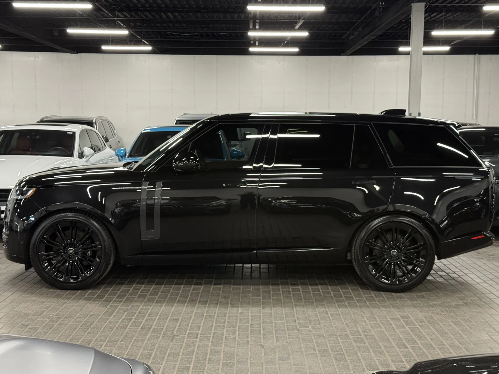 2024 Land Rover Range Rover Autobiography (L460), 8/30
