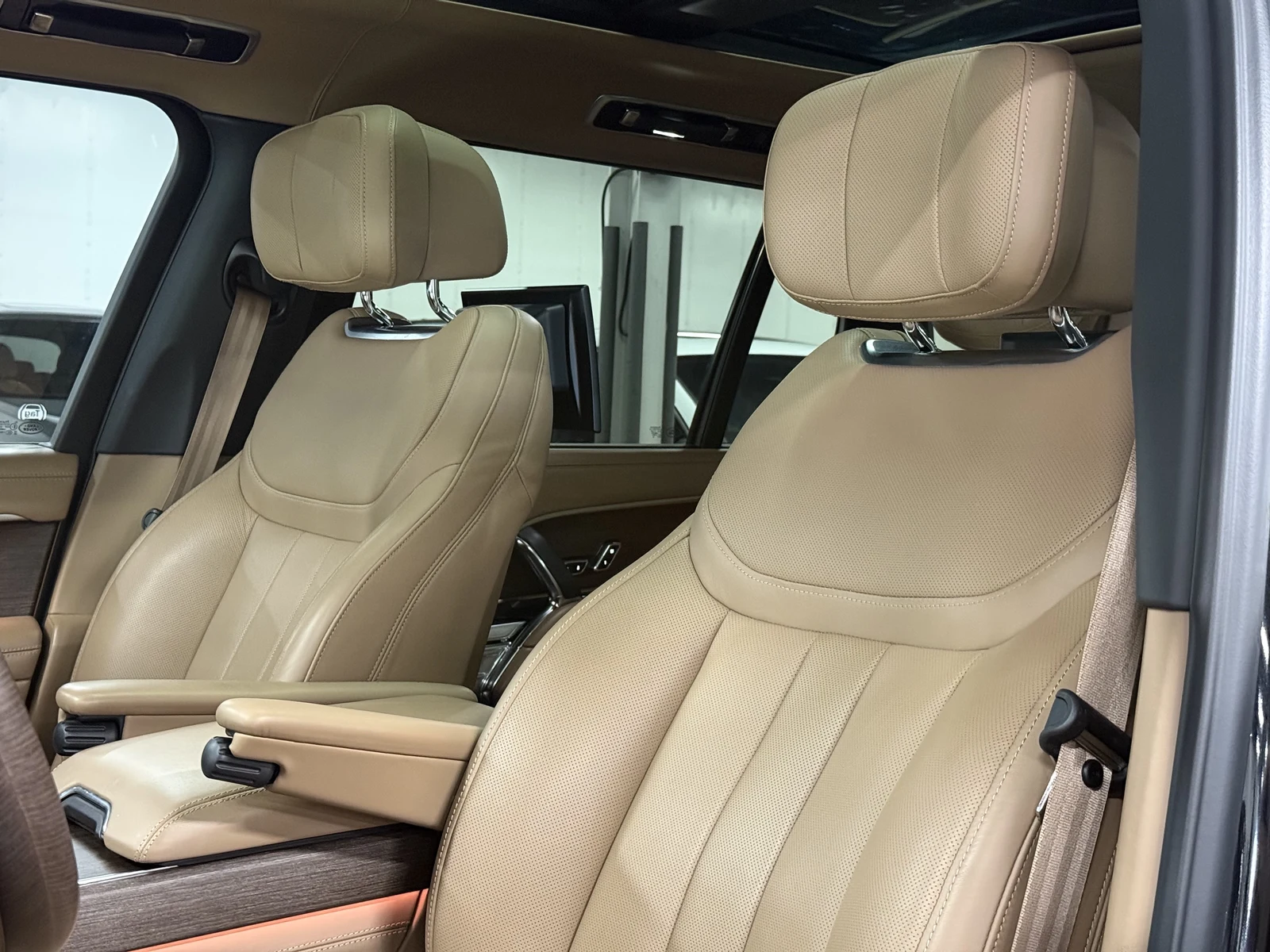 2024 Land Rover Range Rover Autobiography (L460), 15/30