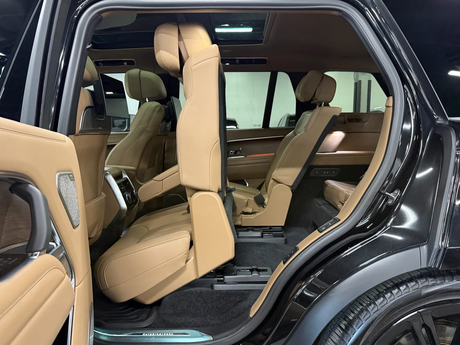 2024 Land Rover Range Rover Autobiography (L460), 25/30