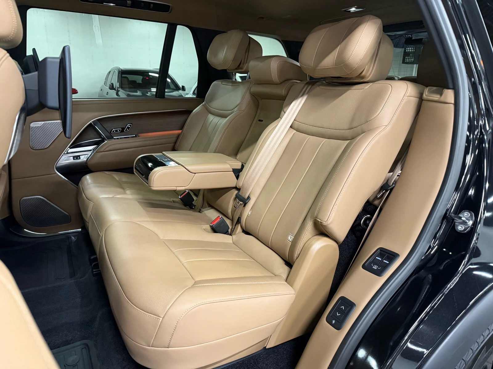 2024 Land Rover Range Rover Autobiography (L460), 30/30