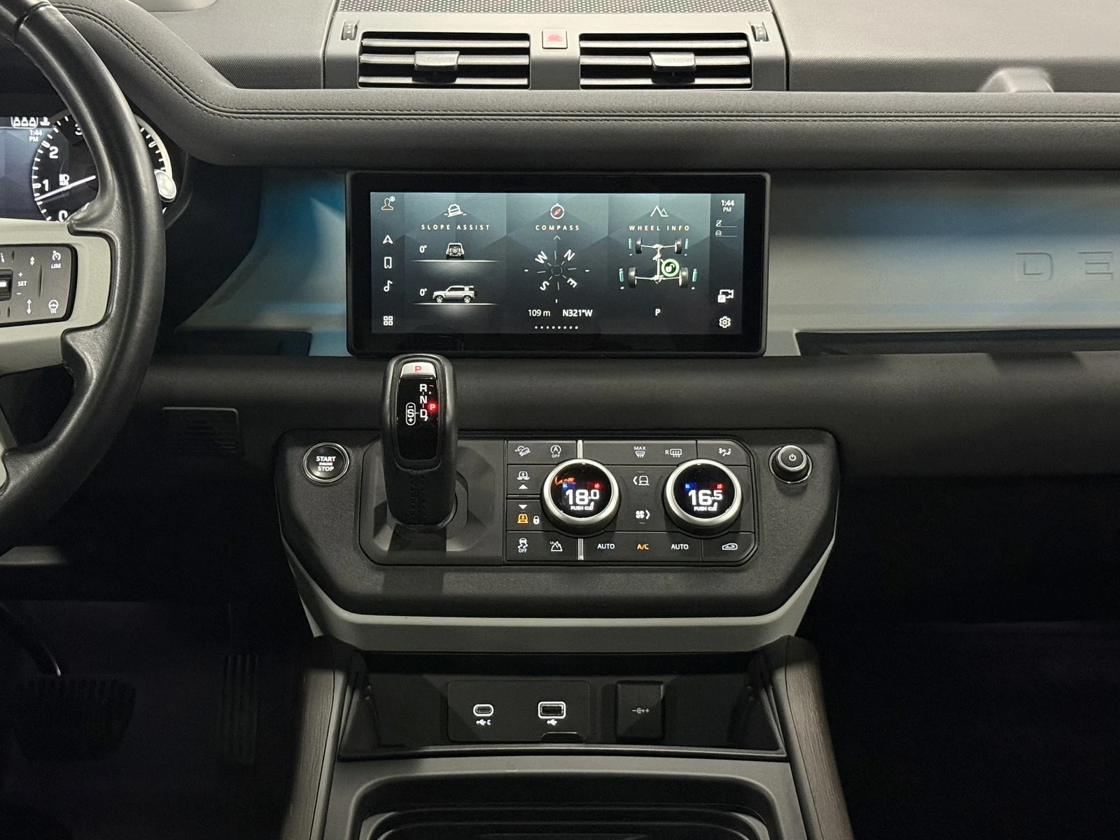 2023 Land Rover Defender 110 SE (L663), 11/30