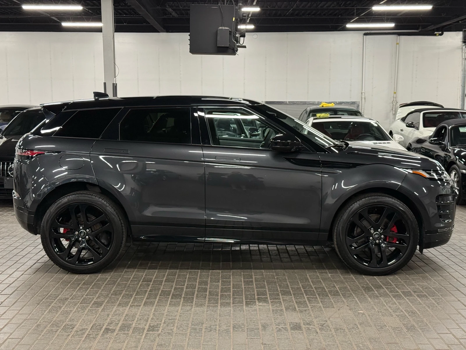 2023 Land Rover Range Rover Evoque P300 MHEV (L551), 4/30