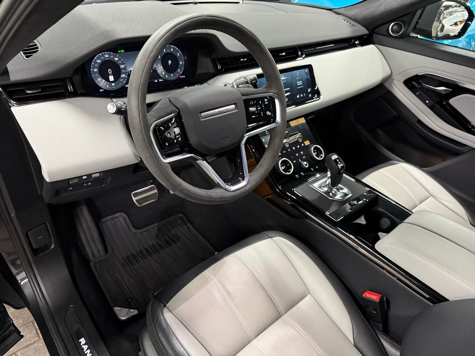 2023 Land Rover Range Rover Evoque P300 MHEV (L551), 14/30