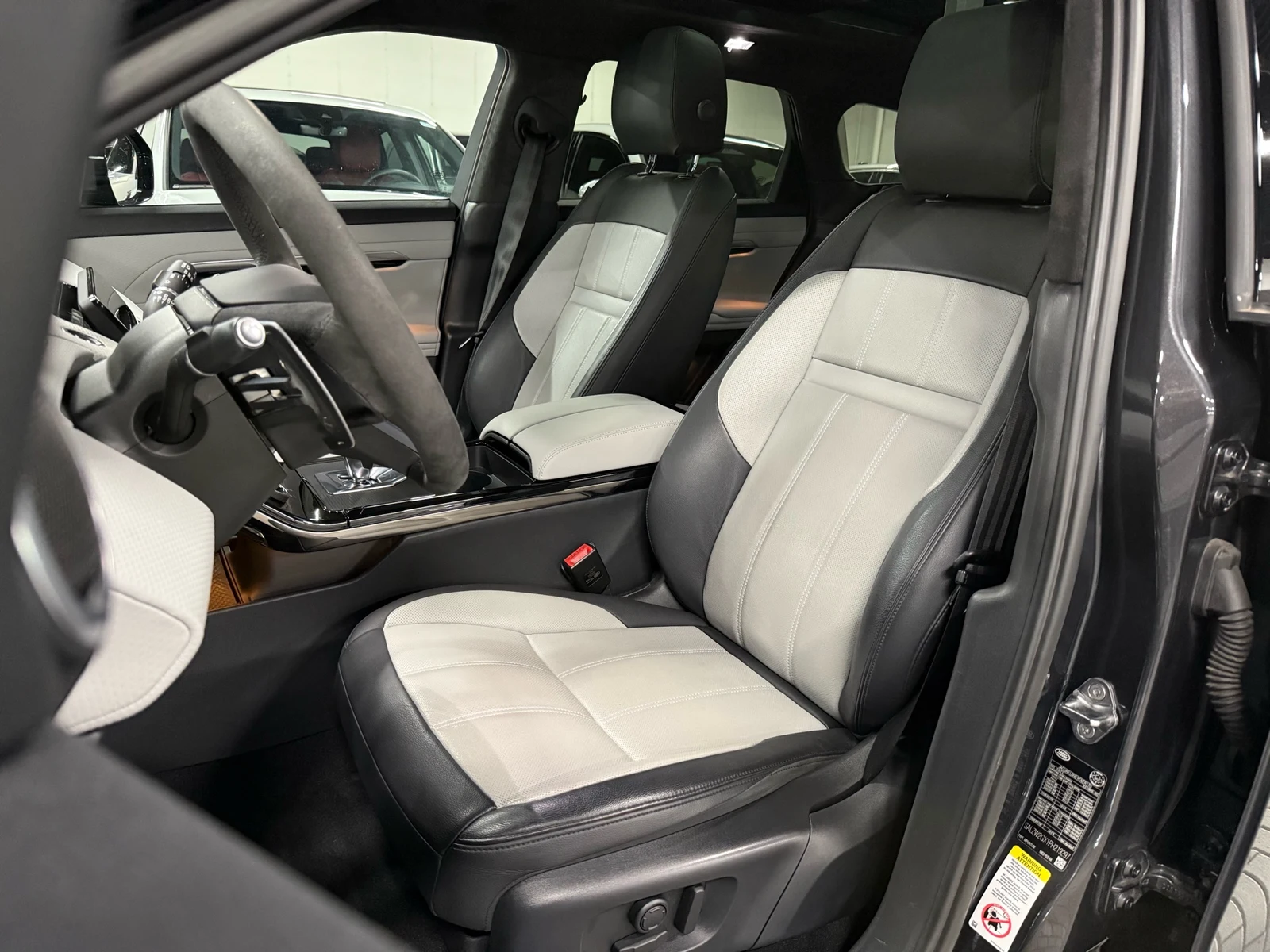 2023 Land Rover Range Rover Evoque P300 MHEV (L551), 15/30
