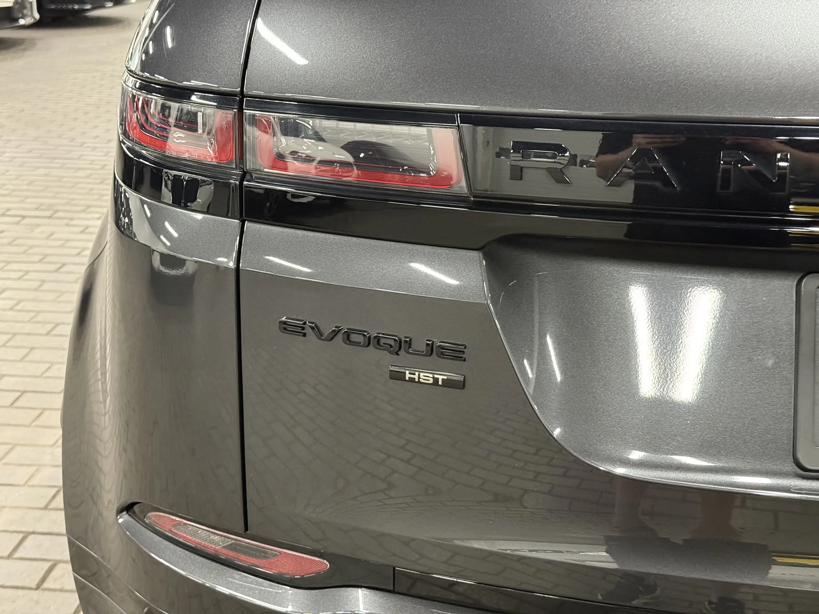 2023 Land Rover Range Rover Evoque P300 MHEV (L551), 23/30