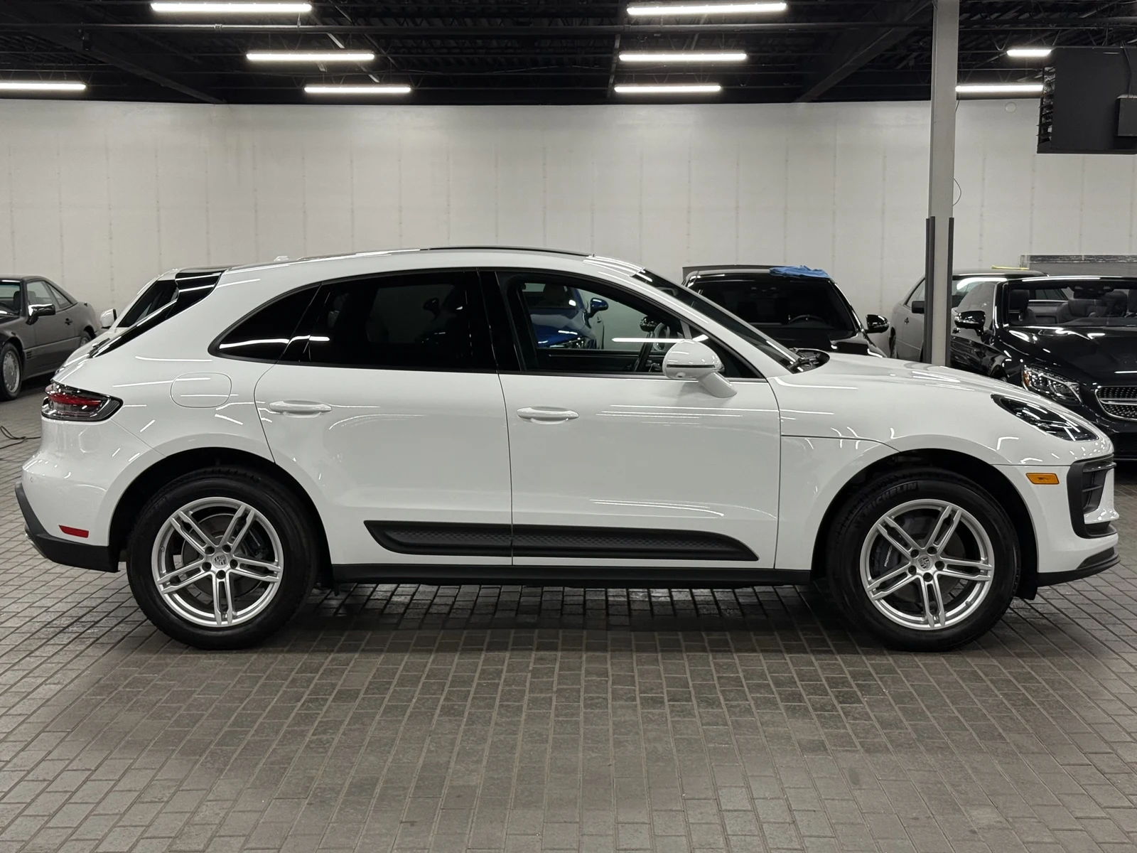2025 Porsche Macan (95B), 4/30