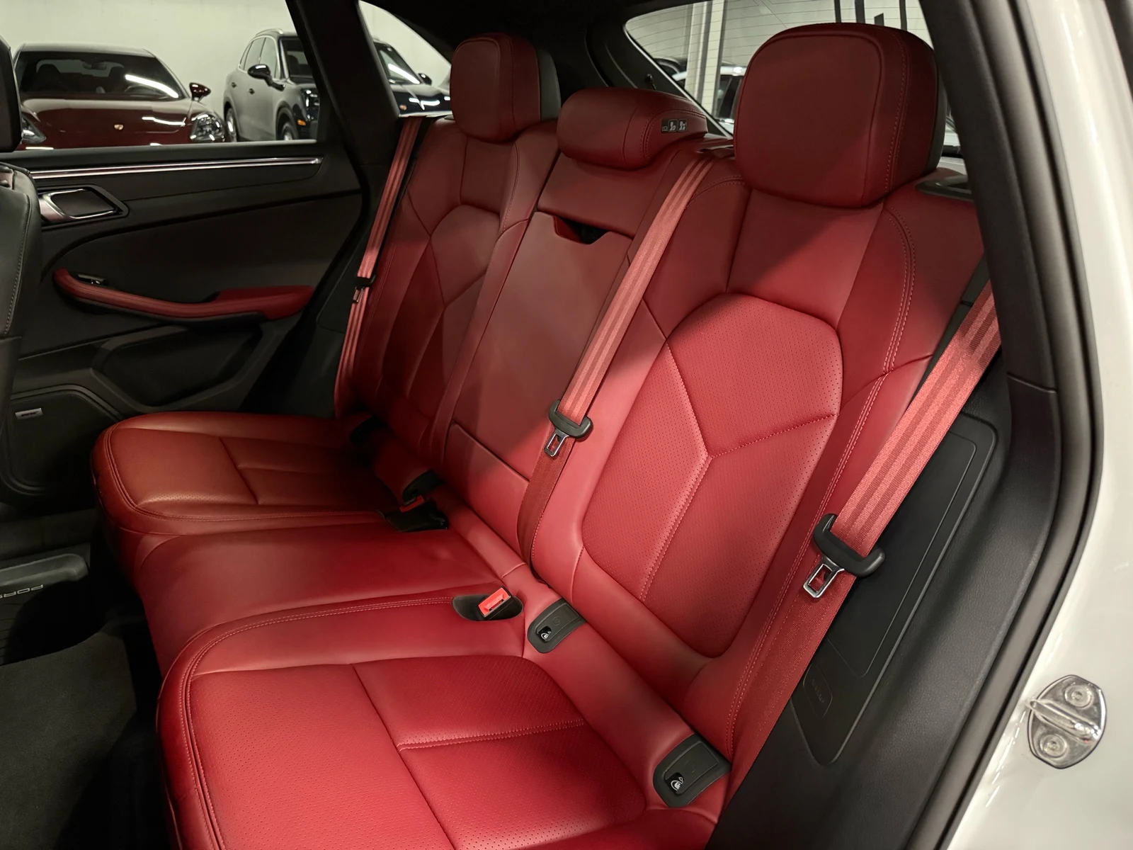 2025 Porsche Macan (95B), 23/30