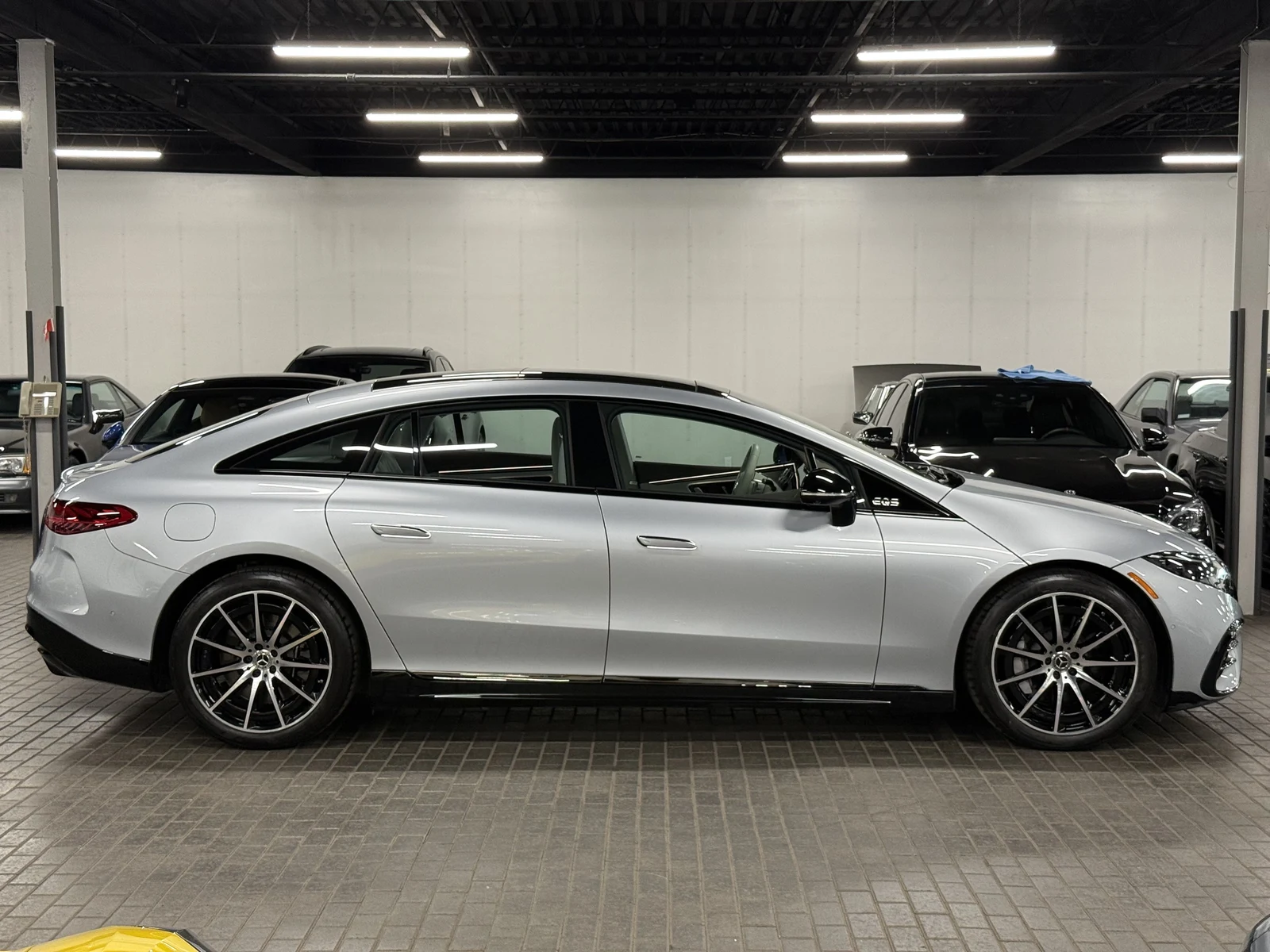 2023 Mercedes-Benz EQS 580, 4/30