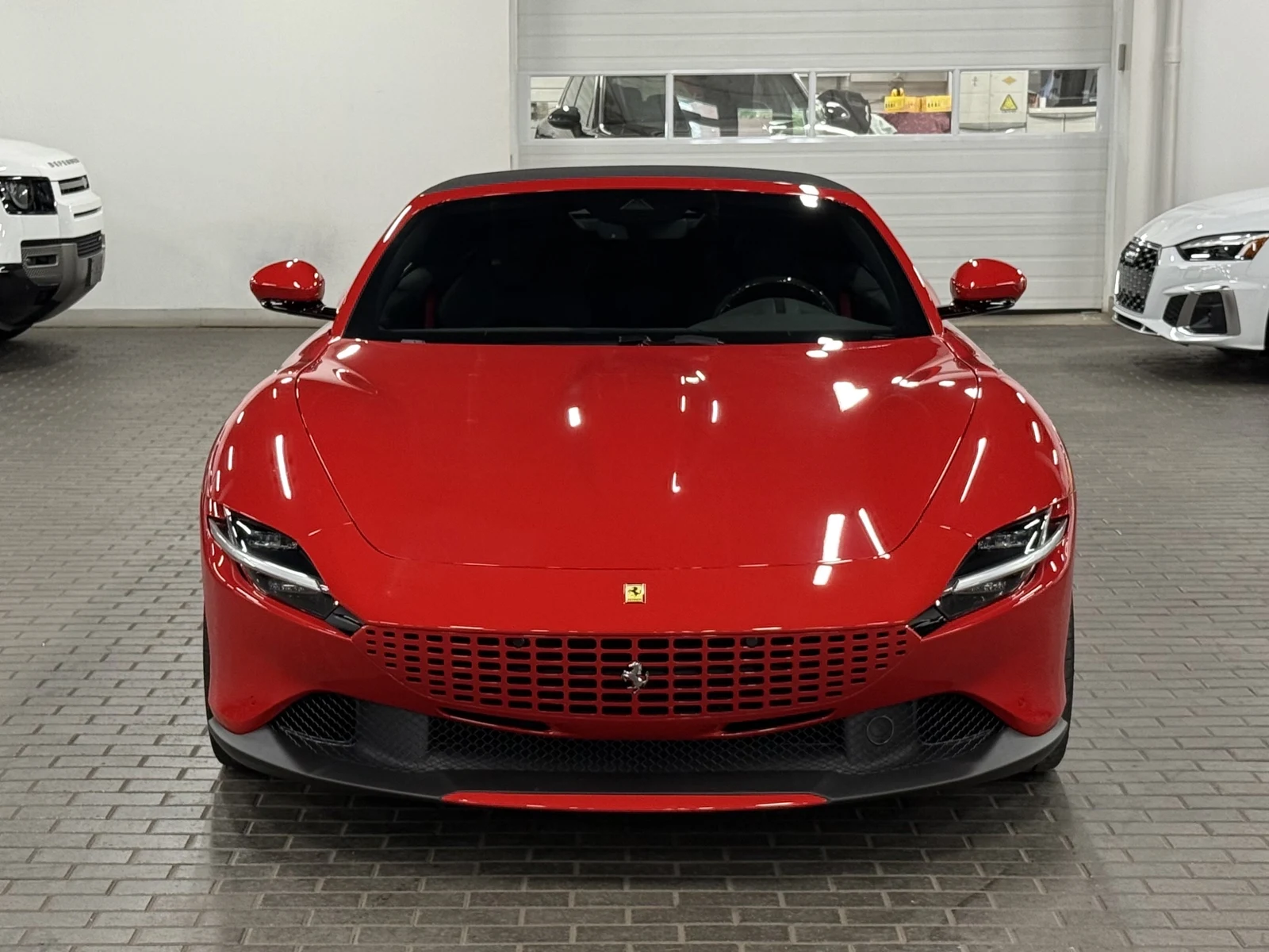 2025 Ferrari Roma Spider, 3/30