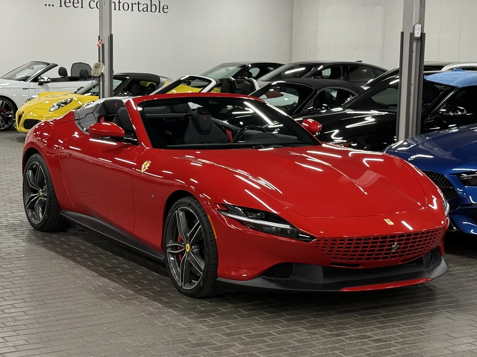 2025 Ferrari Roma Spider, 6/30